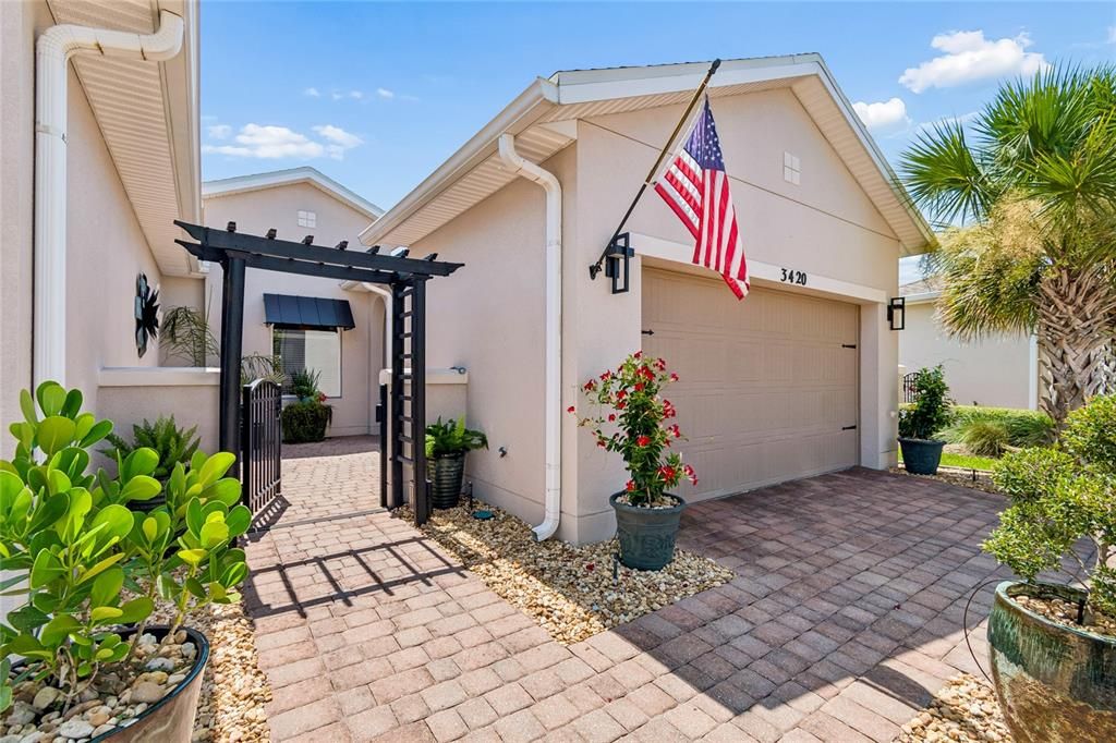 En Venta: $295,000 (2 camas, 2 baños, 1499 Pies cuadrados)
