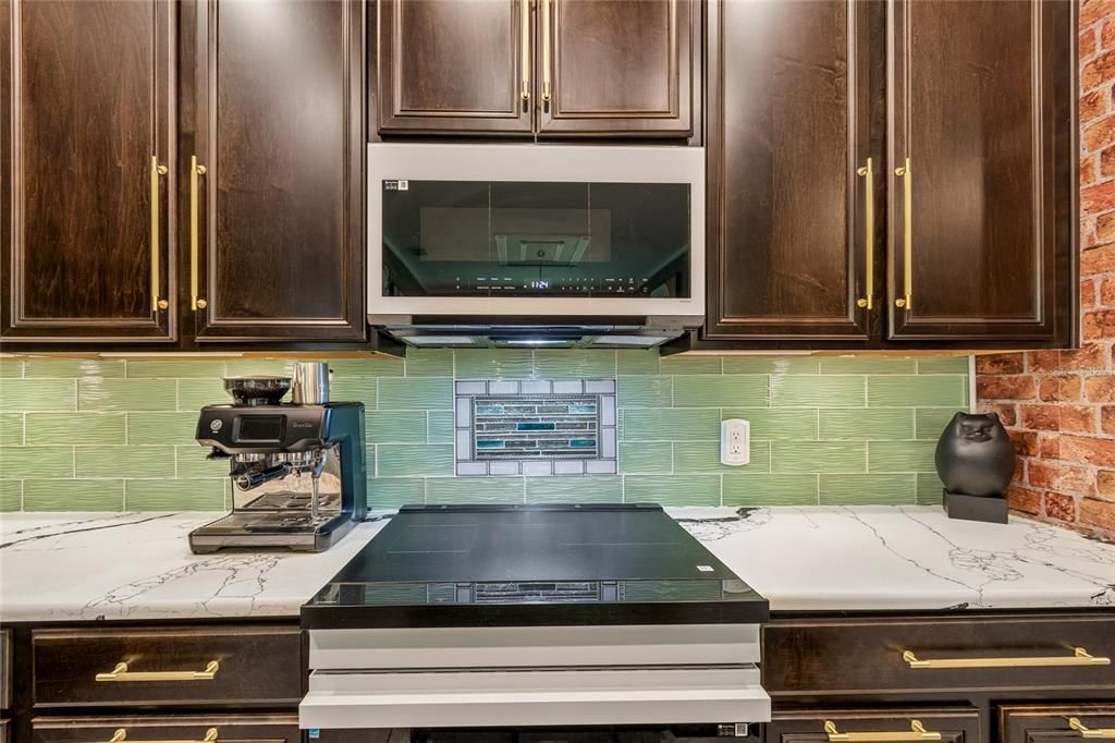 En Venta: $295,000 (2 camas, 2 baños, 1499 Pies cuadrados)