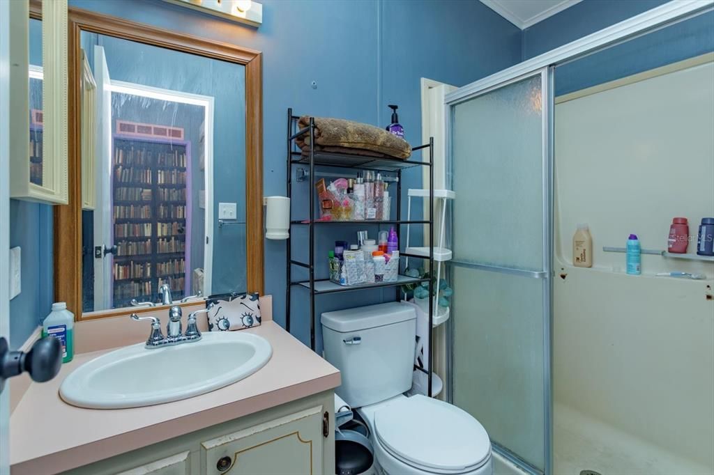На продажу: $239,000 (3 спален, 2 ванн, 1404 Квадратных фут)