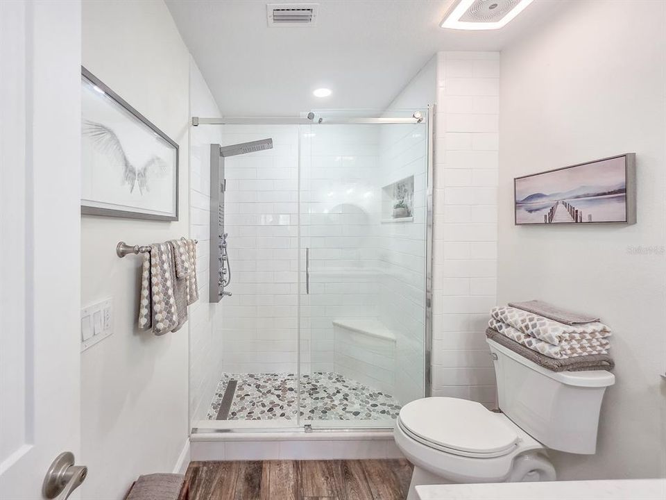 На продажу: $339,900 (3 спален, 2 ванн, 1493 Квадратных фут)