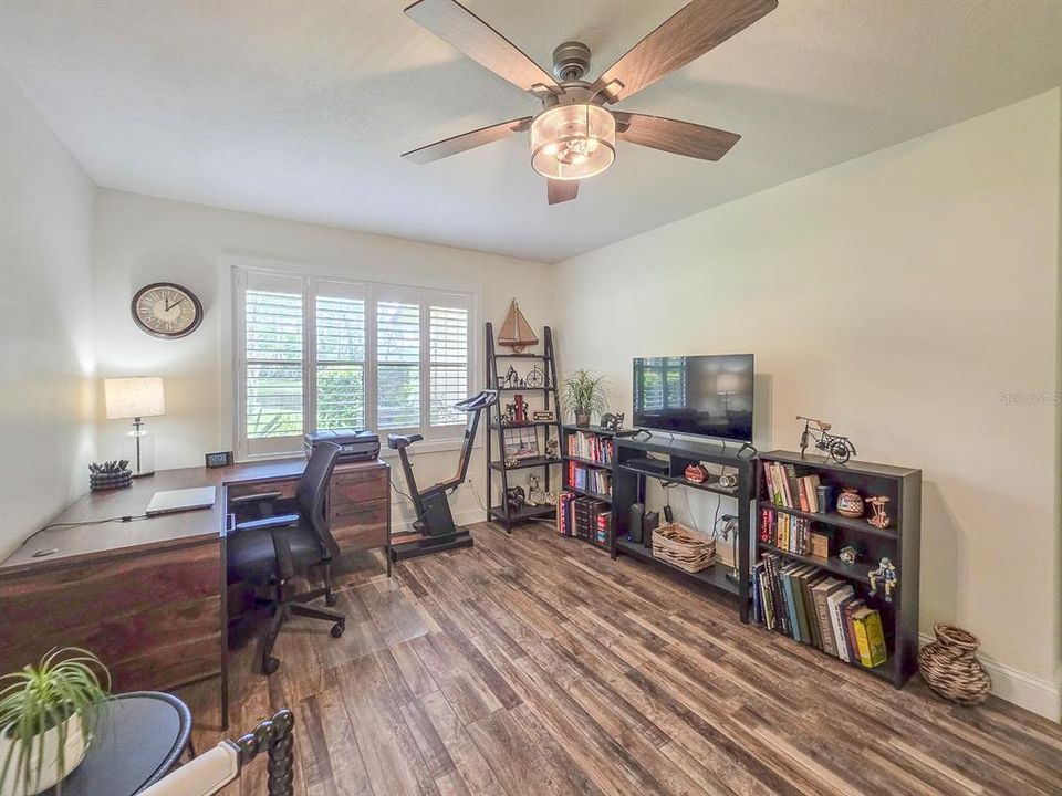 На продажу: $339,900 (3 спален, 2 ванн, 1493 Квадратных фут)