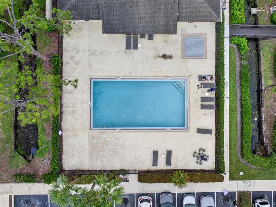 For Sale: $139,999 (1 beds, 1 baths, 742 Square Feet)