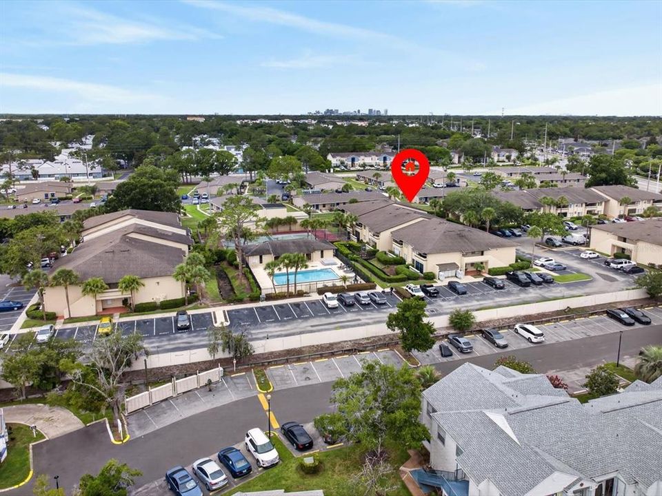 For Sale: $139,999 (1 beds, 1 baths, 742 Square Feet)