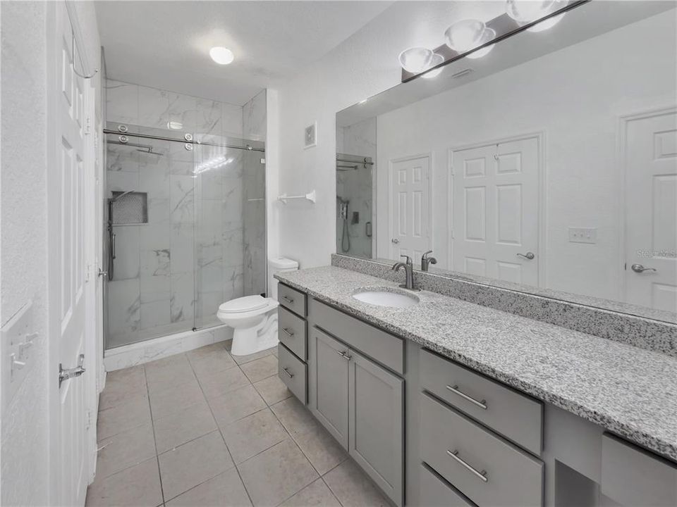 For Sale: $239,000 (3 beds, 2 baths, 1408 Square Feet)