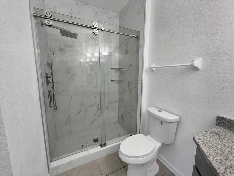 For Sale: $239,000 (3 beds, 2 baths, 1408 Square Feet)