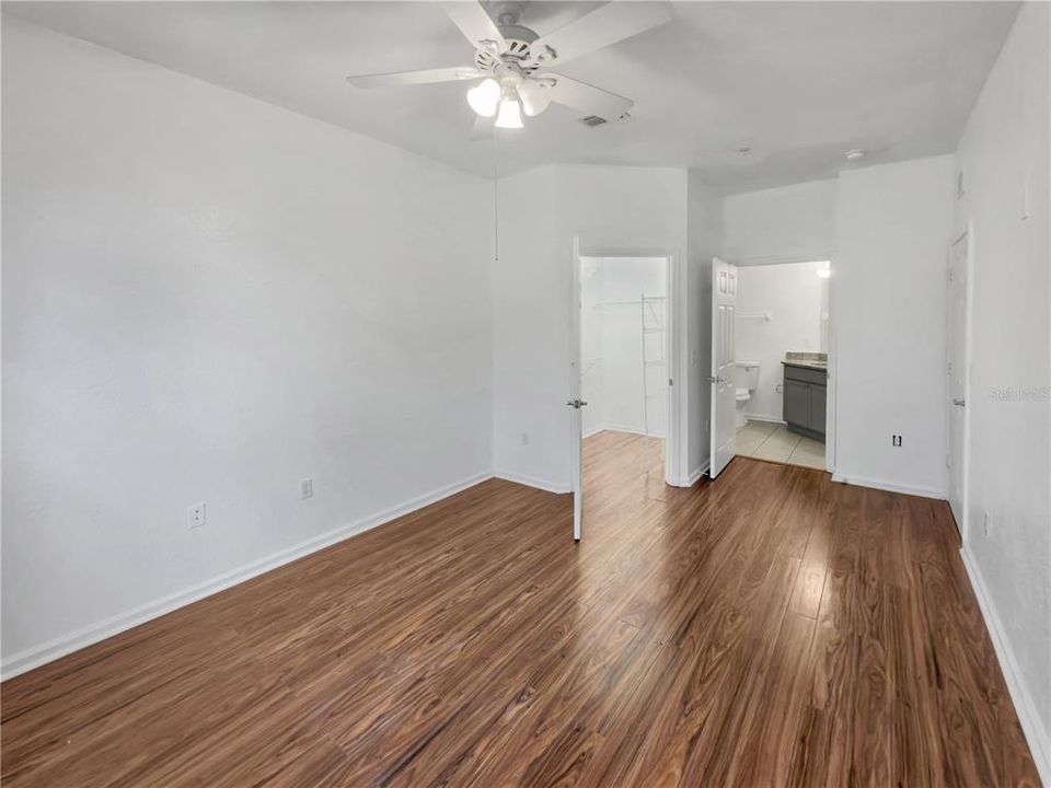 For Sale: $239,000 (3 beds, 2 baths, 1408 Square Feet)