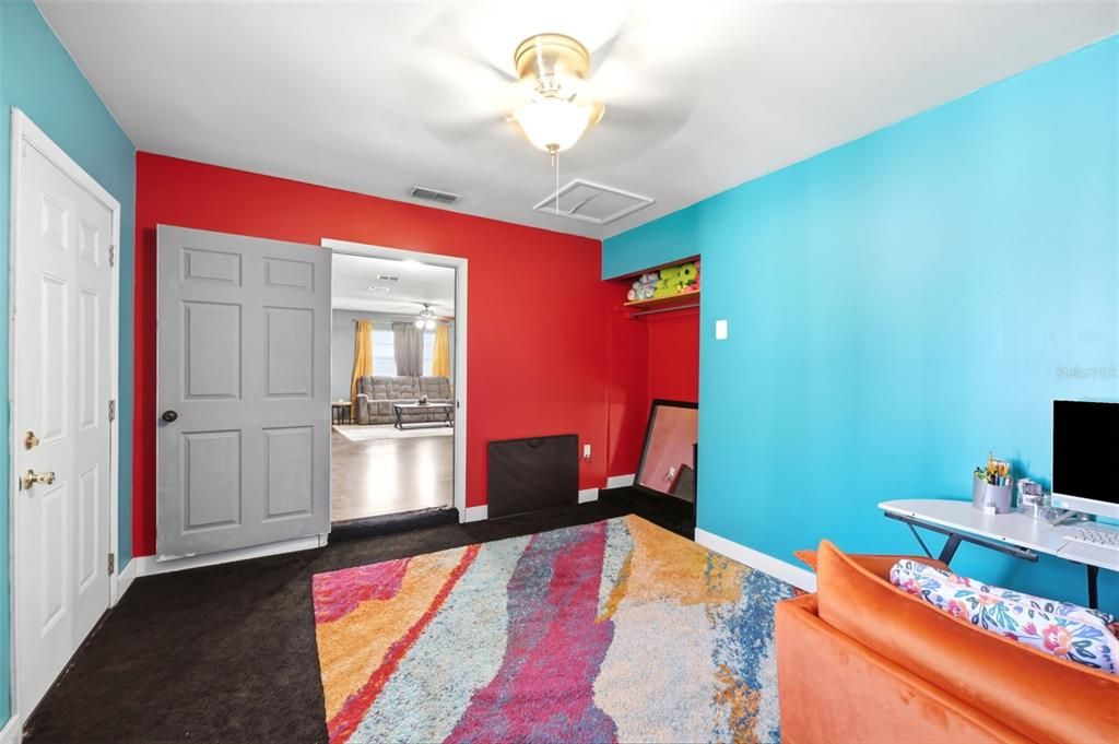 En Venta: $245,000 (3 camas, 2 baños, 1474 Pies cuadrados)