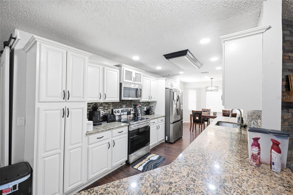 En Venta: $245,000 (3 camas, 2 baños, 1474 Pies cuadrados)
