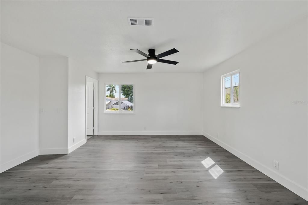 For Sale: $519,000 (3 beds, 2 baths, 1432 Square Feet)