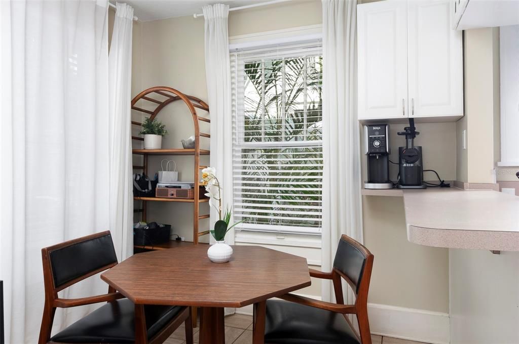 For Sale: $1,100,000 (7 beds, 0 baths, 3077 Square Feet)