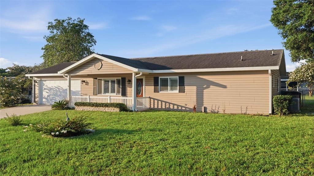 For Sale: $225,000 (2 beds, 2 baths, 1008 Square Feet)