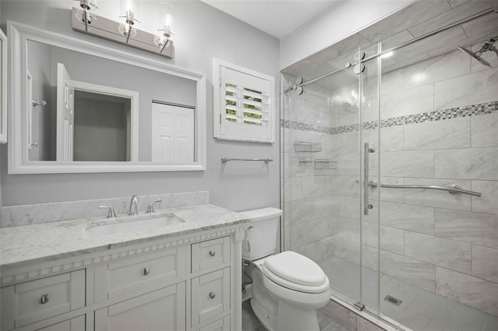For Sale: $225,000 (2 beds, 2 baths, 1008 Square Feet)
