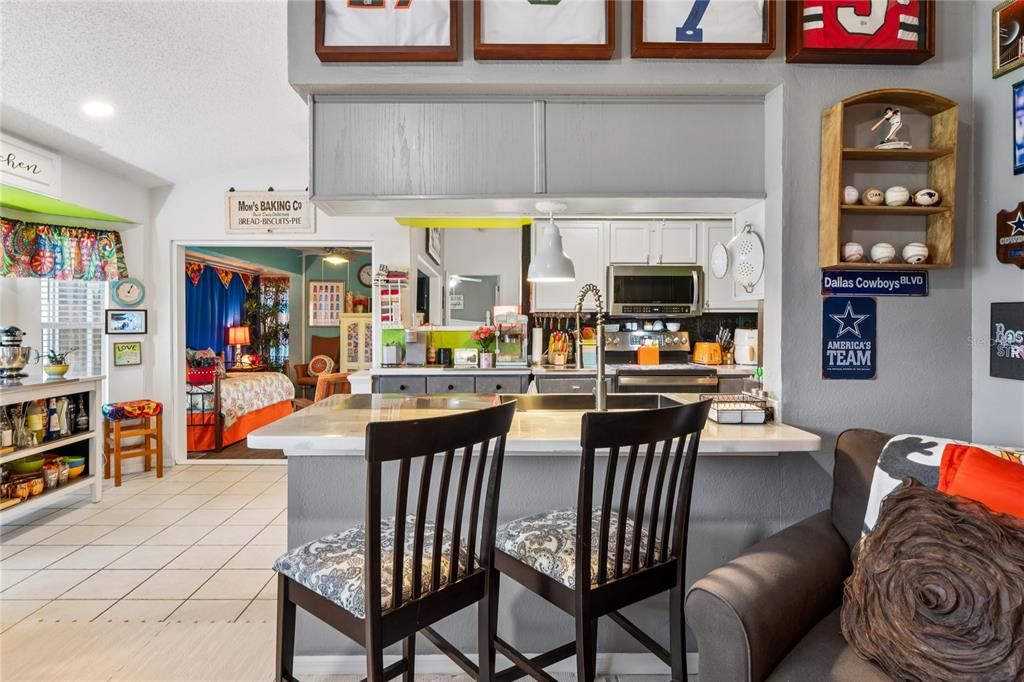 En Venta: $275,000 (2 camas, 2 baños, 1708 Pies cuadrados)