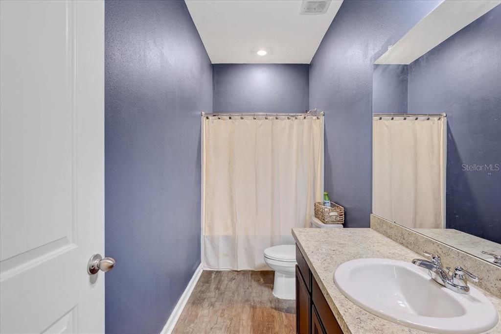 For Sale: $429,900 (4 beds, 3 baths, 2160 Square Feet)