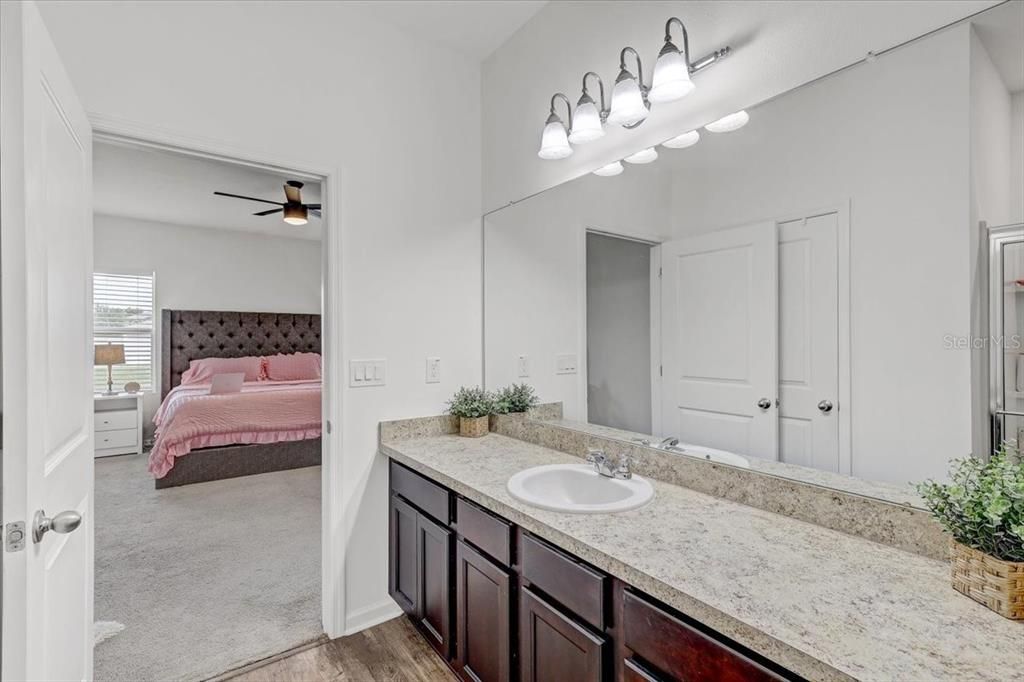 For Sale: $429,900 (4 beds, 3 baths, 2160 Square Feet)