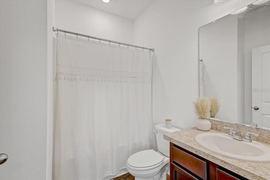 For Sale: $429,900 (4 beds, 3 baths, 2160 Square Feet)