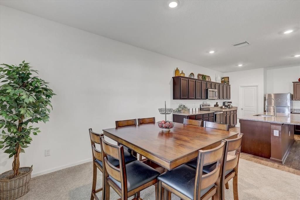 For Sale: $429,900 (4 beds, 3 baths, 2160 Square Feet)