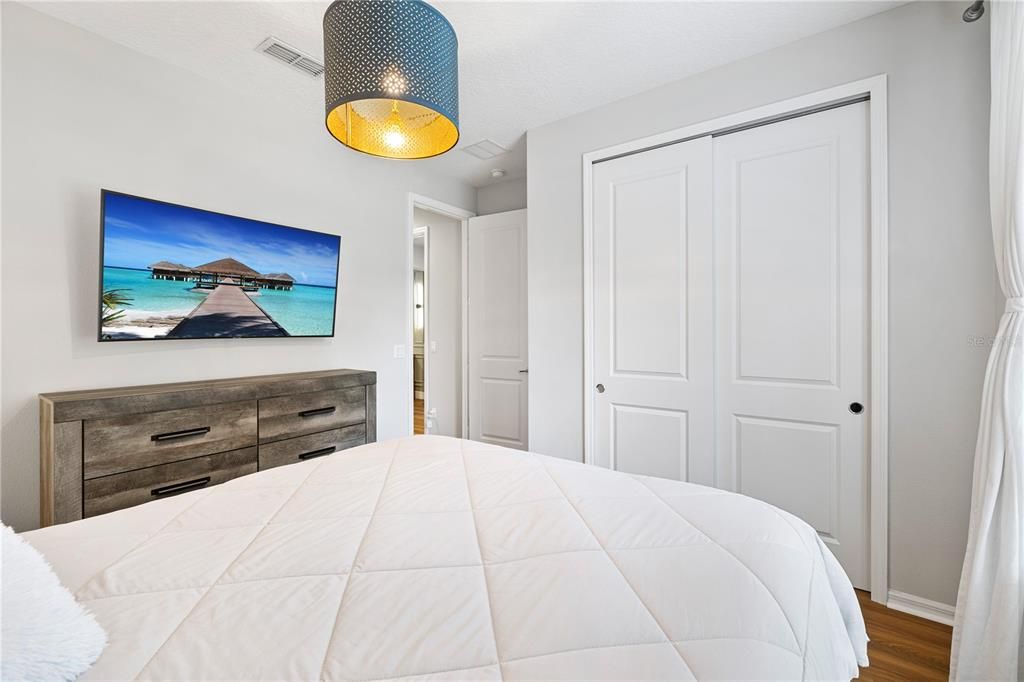 For Sale: $1,090,000 (5 beds, 4 baths, 3291 Square Feet)