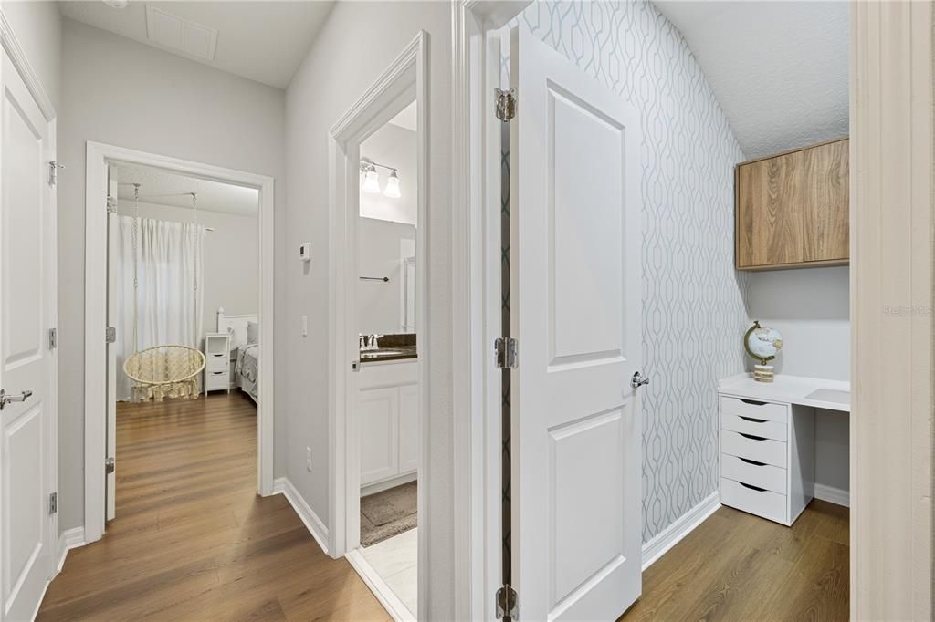 For Sale: $1,090,000 (5 beds, 4 baths, 3291 Square Feet)