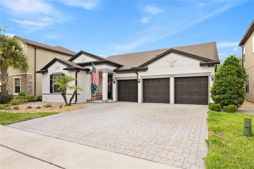For Sale: $1,090,000 (5 beds, 4 baths, 3291 Square Feet)