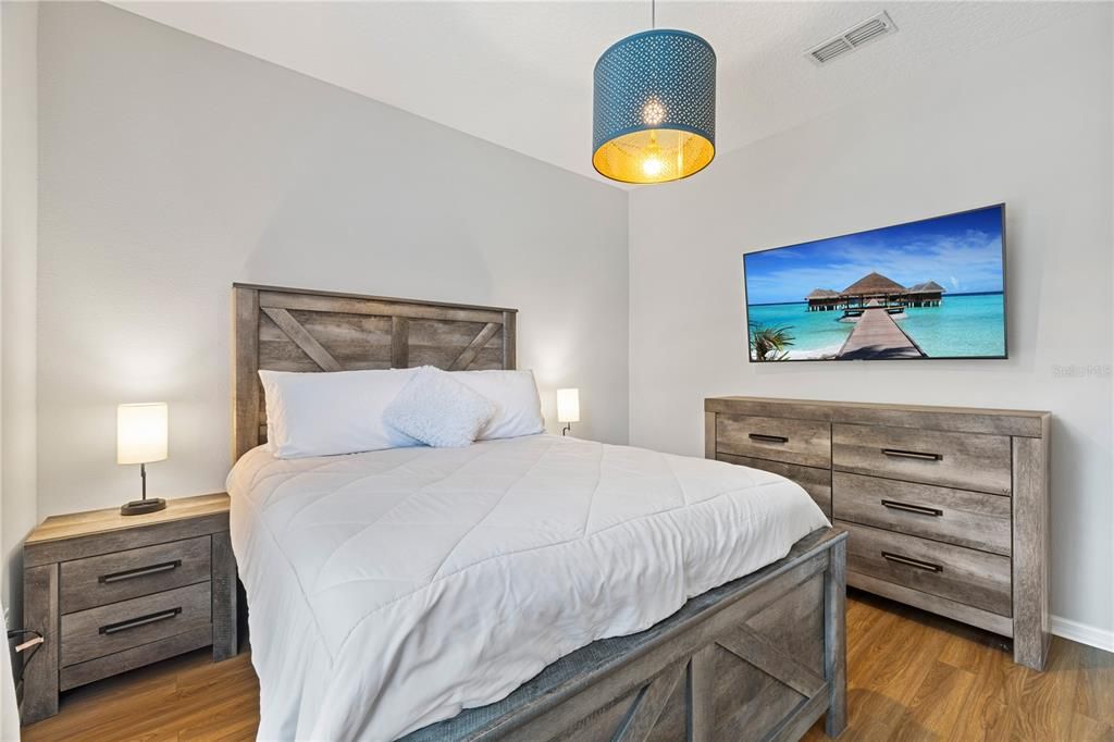For Sale: $1,090,000 (5 beds, 4 baths, 3291 Square Feet)