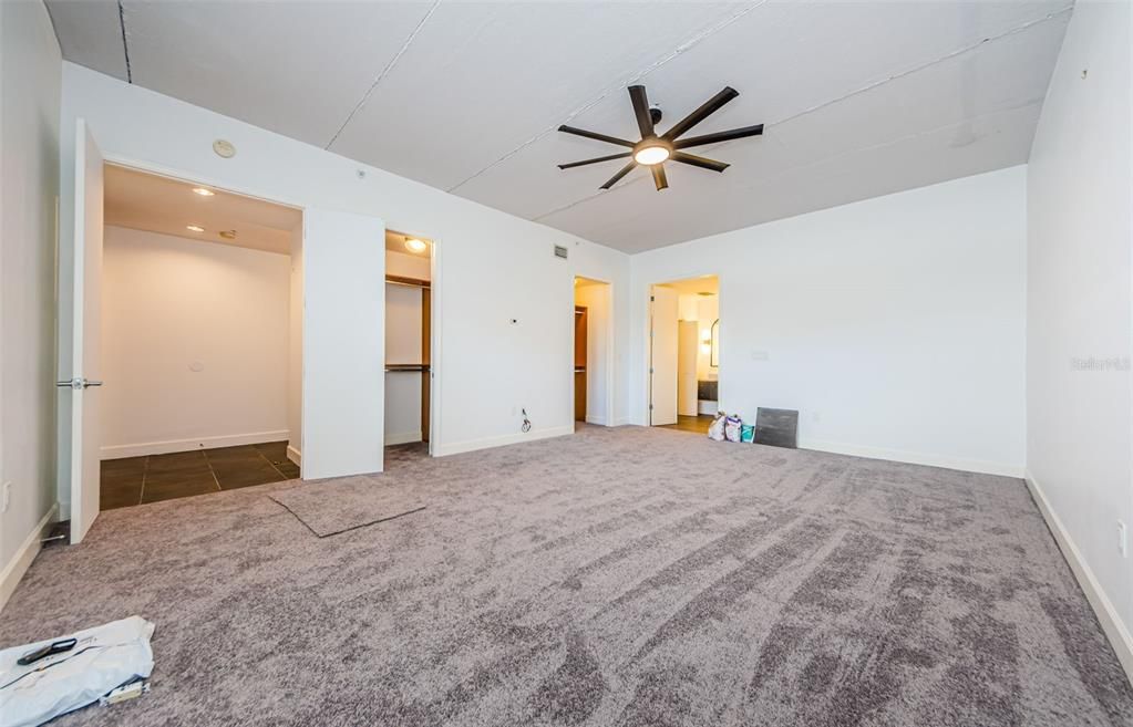 For Rent: $4,500 (2 beds, 2 baths, 2100 Square Feet)