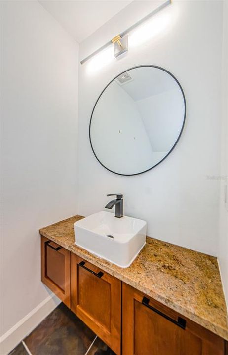 For Rent: $4,500 (2 beds, 2 baths, 2100 Square Feet)