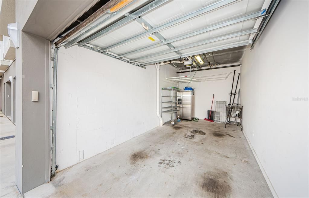 For Rent: $4,500 (2 beds, 2 baths, 2100 Square Feet)