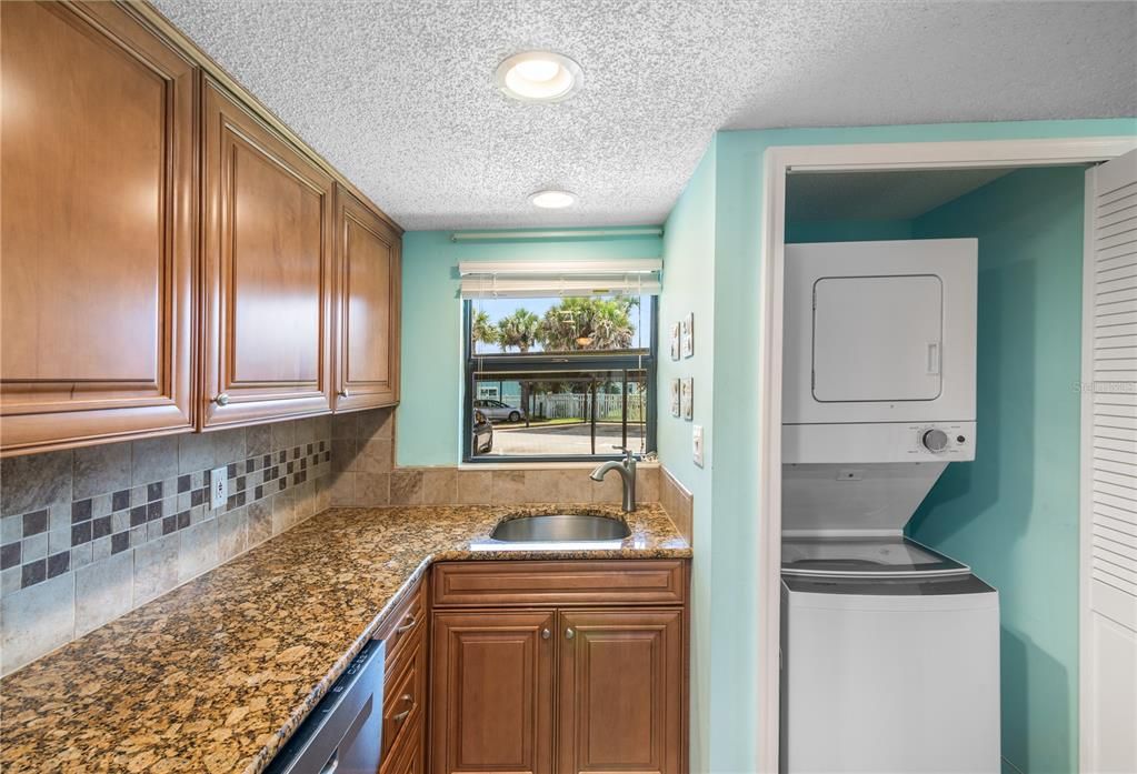 En Venta: $229,000 (2 camas, 2 baños, 936 Pies cuadrados)