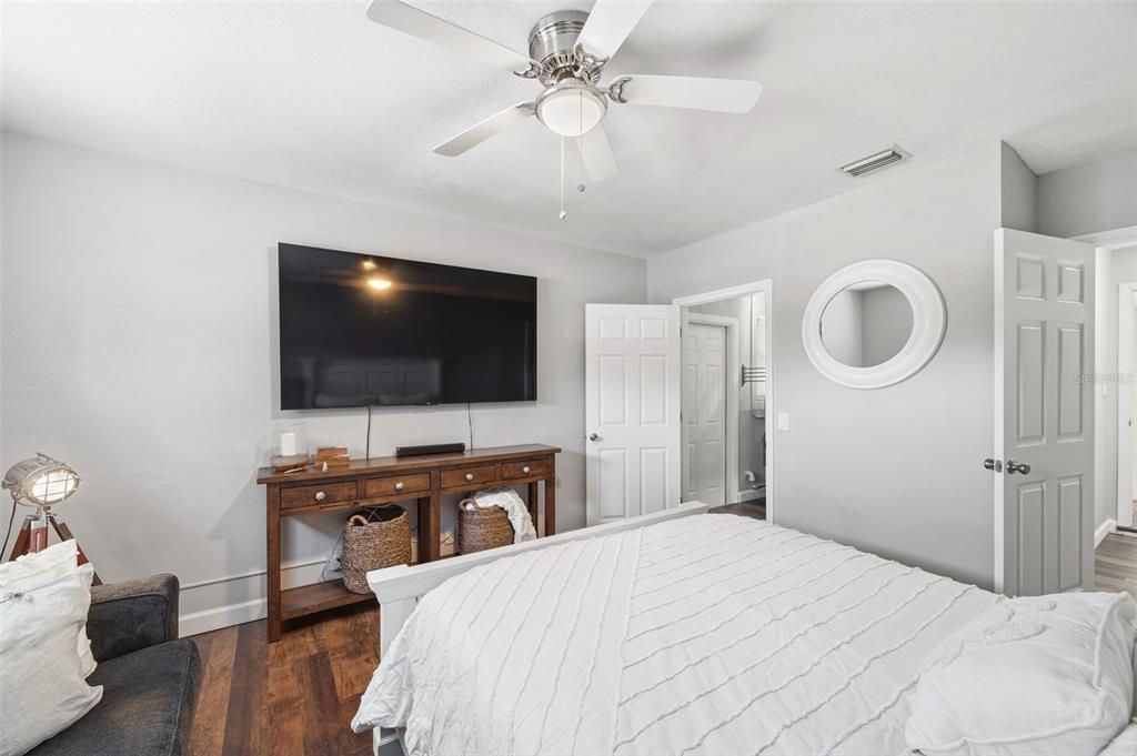 En Venta: $749,000 (3 camas, 2 baños, 1610 Pies cuadrados)