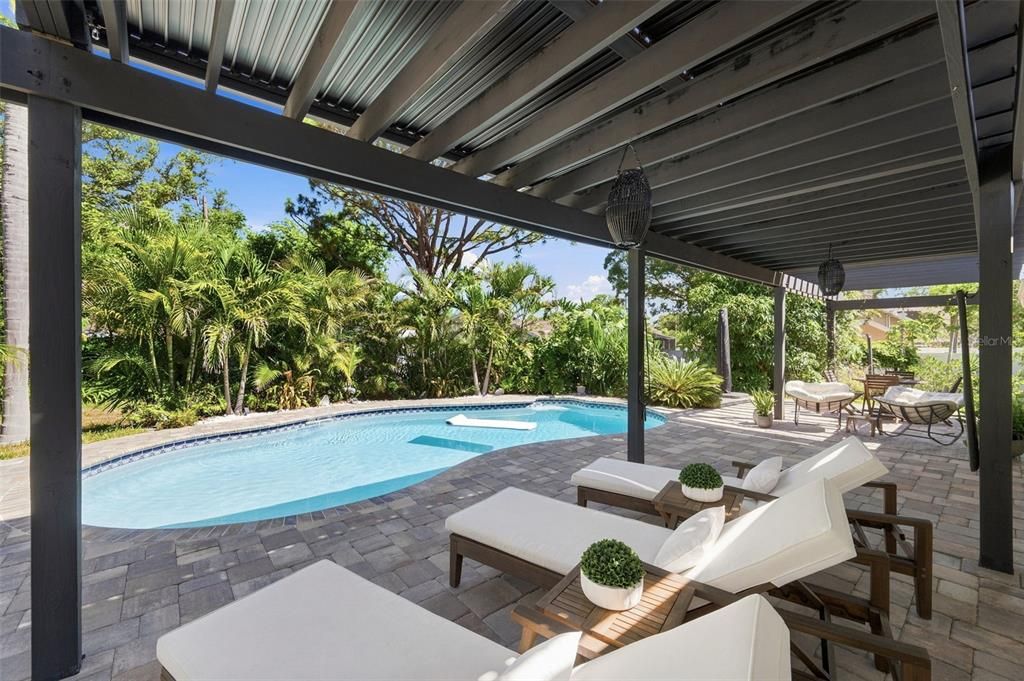 En Venta: $749,000 (3 camas, 2 baños, 1610 Pies cuadrados)