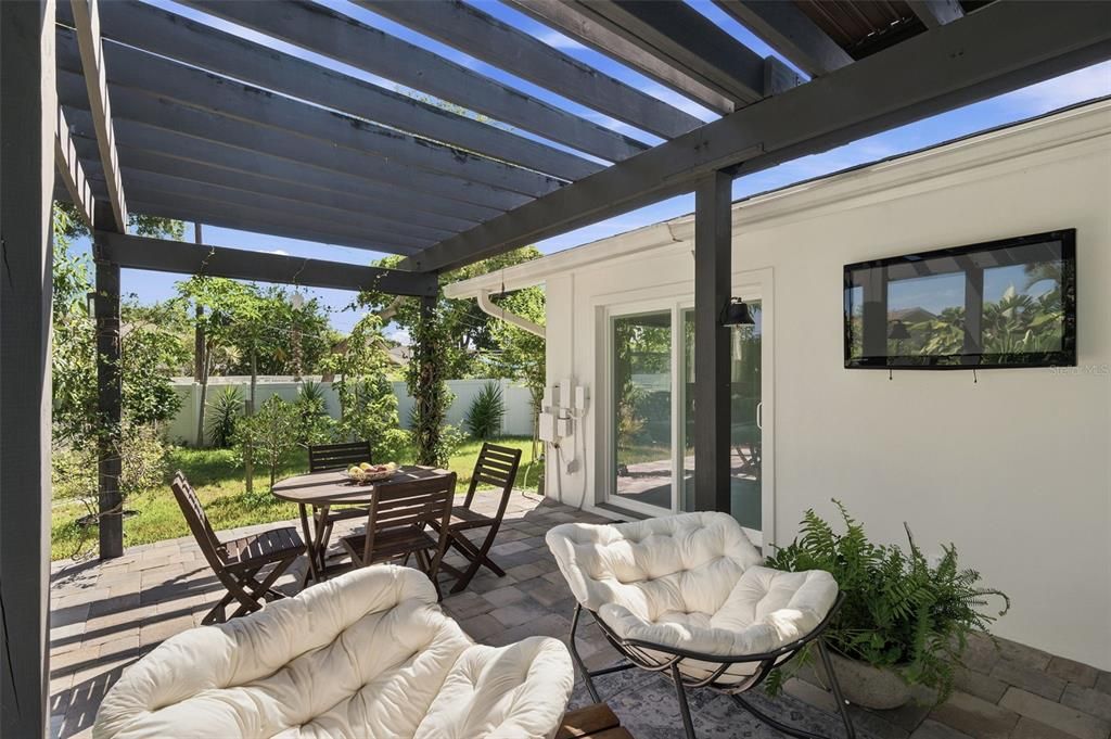 En Venta: $749,000 (3 camas, 2 baños, 1610 Pies cuadrados)