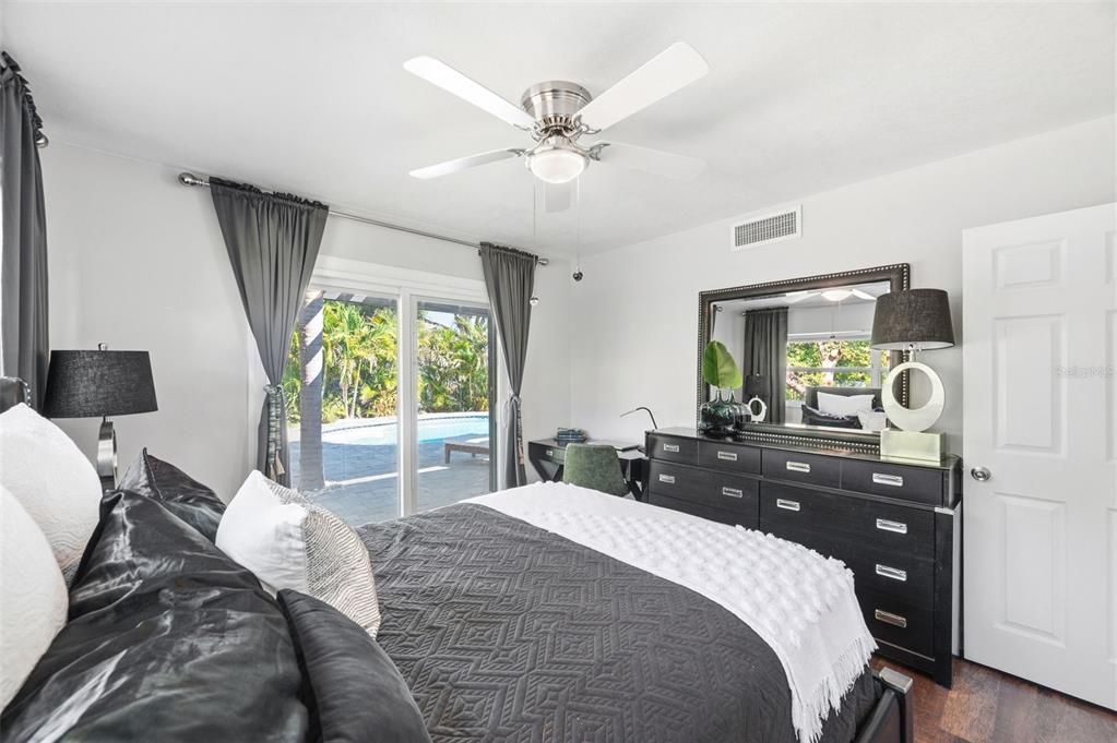 En Venta: $749,000 (3 camas, 2 baños, 1610 Pies cuadrados)