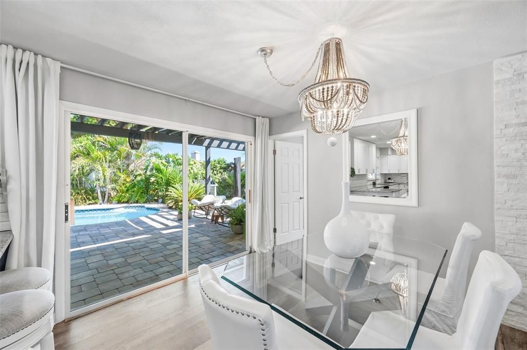 En Venta: $749,000 (3 camas, 2 baños, 1610 Pies cuadrados)