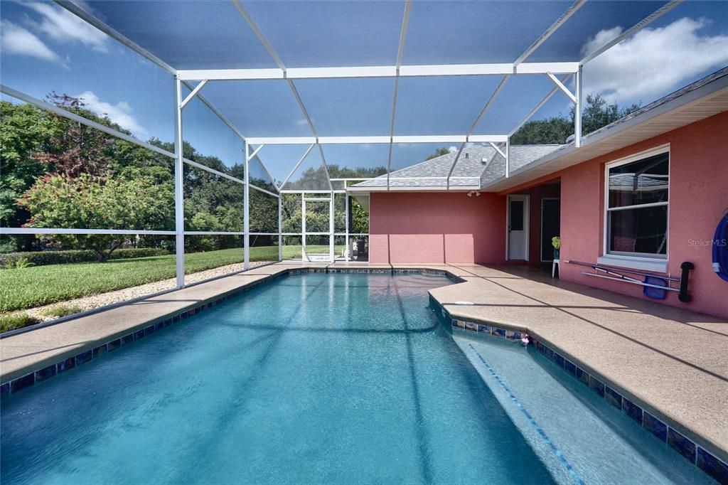 En Venta: $499,000 (4 camas, 2 baños, 1970 Pies cuadrados)