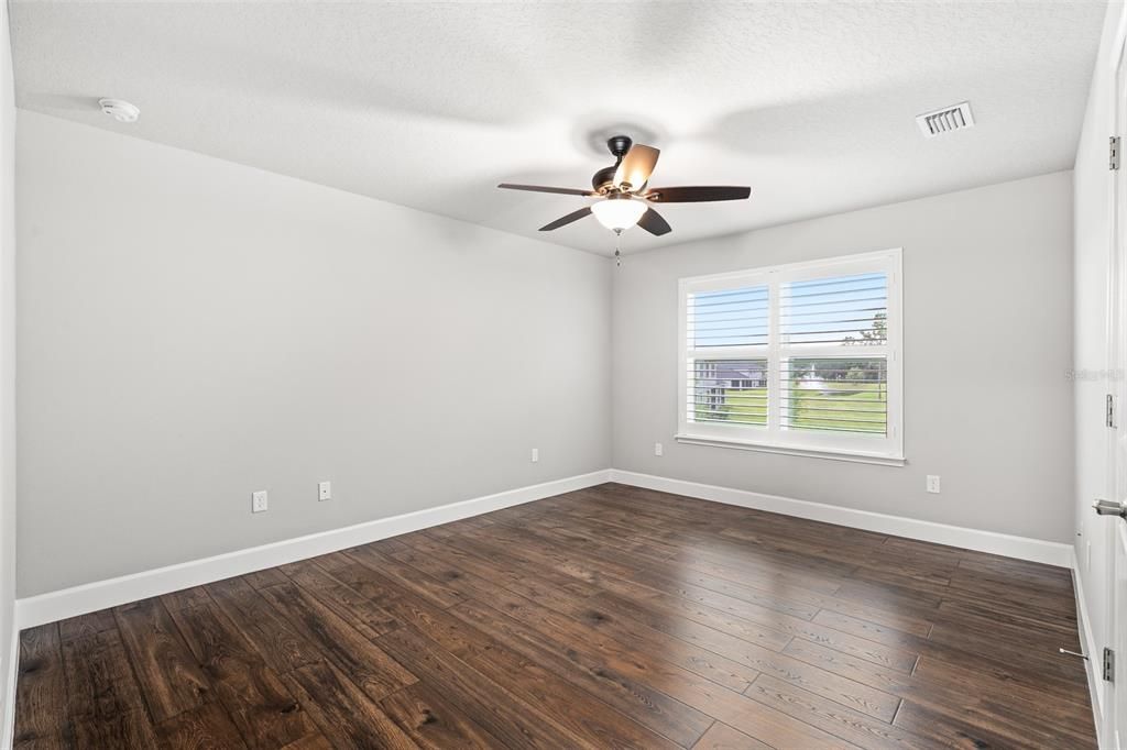 For Sale: $398,900 (3 beds, 3 baths, 2137 Square Feet)