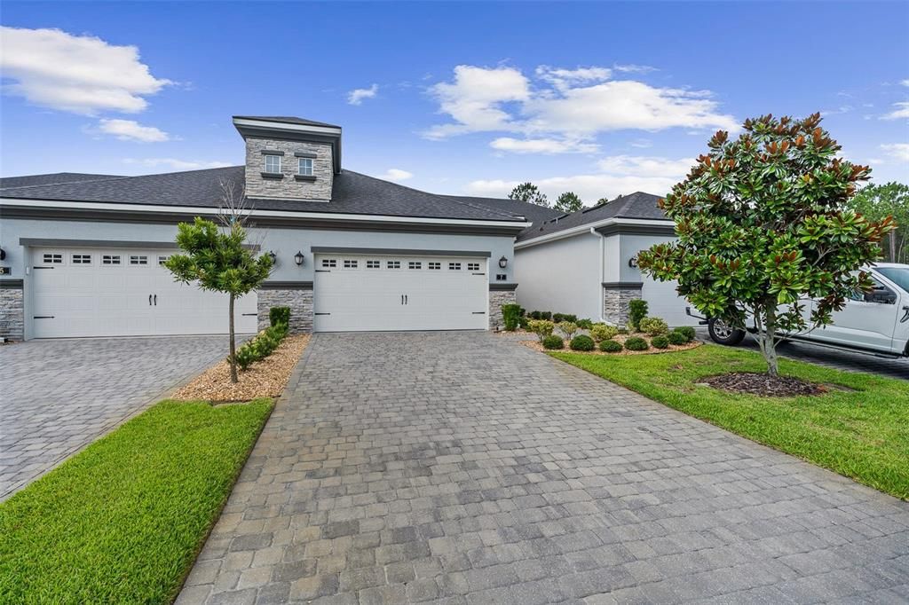For Sale: $398,900 (3 beds, 3 baths, 2137 Square Feet)