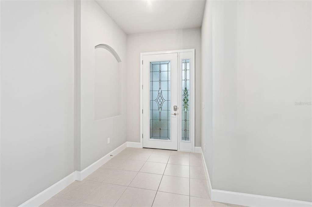 For Sale: $398,900 (3 beds, 3 baths, 2137 Square Feet)