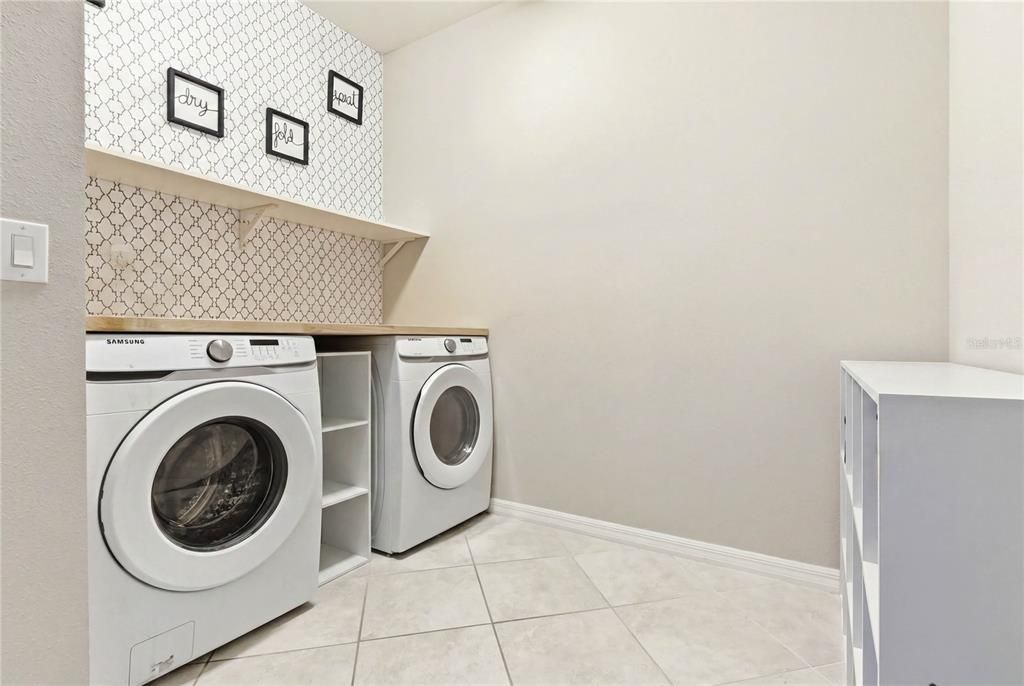 В аренду: $3,300 (4 спален, 2 ванн, 2944 Квадратных фут)