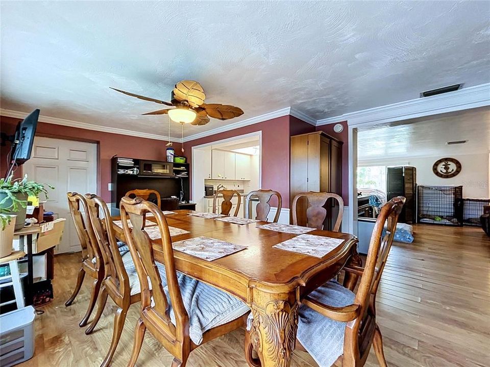 For Sale: $424,990 (3 beds, 2 baths, 1711 Square Feet)