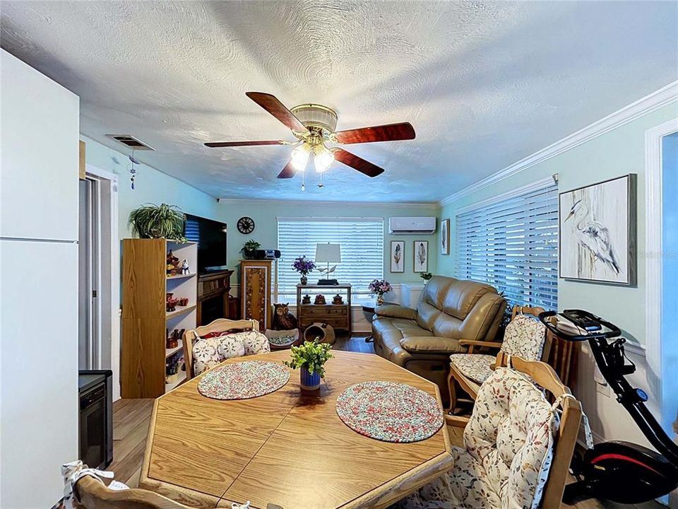 For Sale: $424,990 (3 beds, 2 baths, 1711 Square Feet)