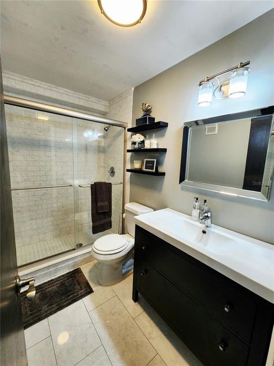 For Sale: $260,000 (2 beds, 2 baths, 1050 Square Feet)
