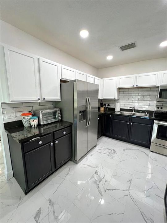 В аренду: $3,400 (4 спален, 2 ванн, 1553 Квадратных фут)