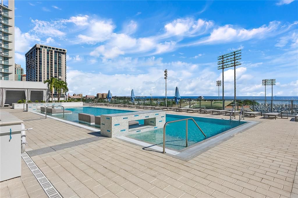 For Rent: $8,000 (2 beds, 3 baths, 2172 Square Feet)