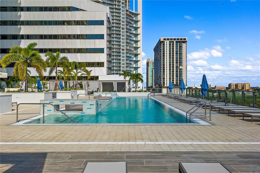 For Rent: $8,000 (2 beds, 3 baths, 2172 Square Feet)