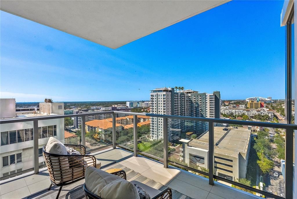 For Rent: $8,000 (2 beds, 3 baths, 2172 Square Feet)
