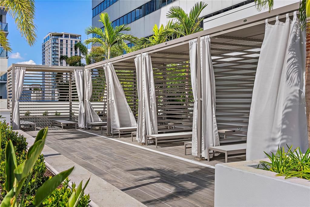 For Rent: $8,000 (2 beds, 3 baths, 2172 Square Feet)