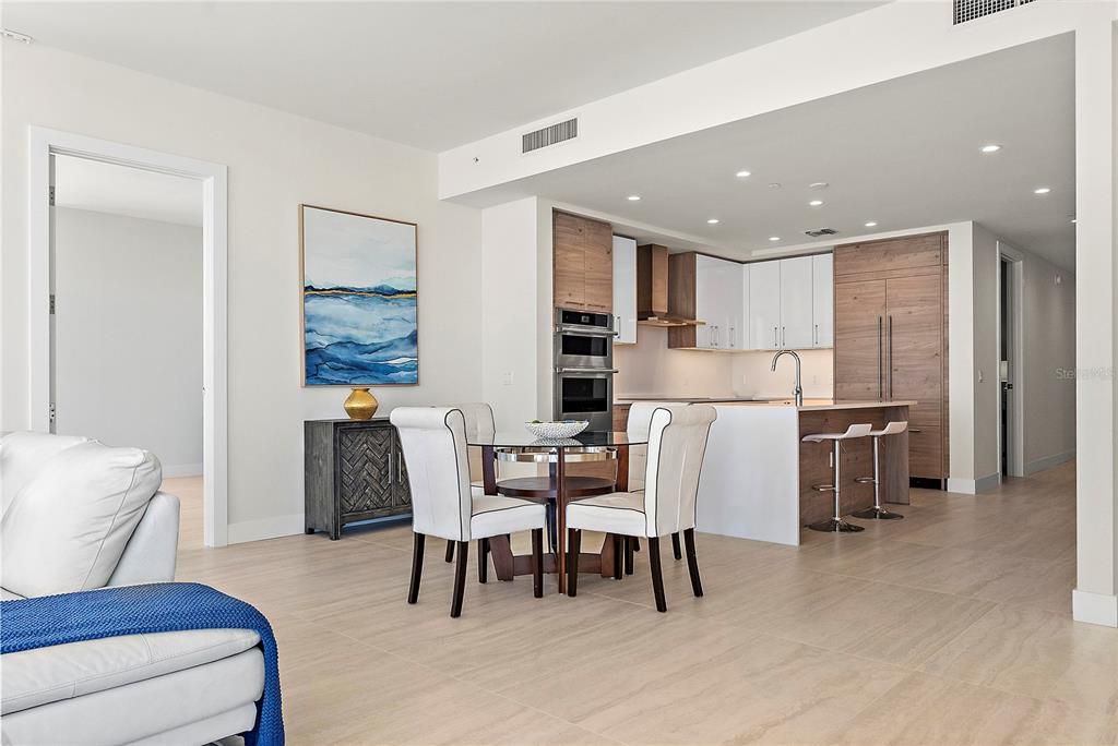 For Rent: $8,000 (2 beds, 3 baths, 2172 Square Feet)