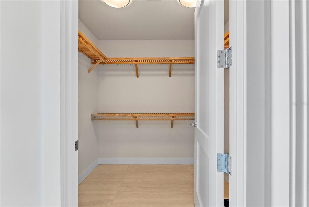 For Rent: $8,000 (2 beds, 3 baths, 2172 Square Feet)