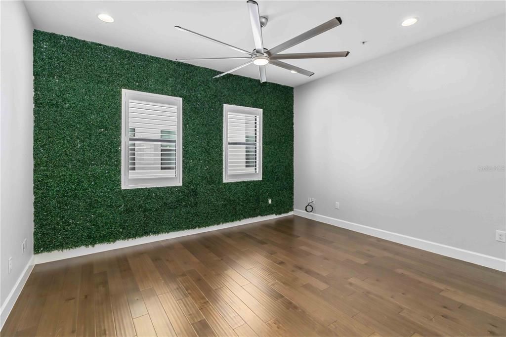 For Rent: $5,000 (3 beds, 2 baths, 1697 Square Feet)